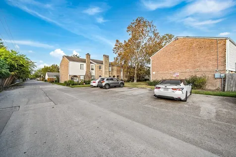 8726 Wilcrest Drive 8726 Houston TX 77099
