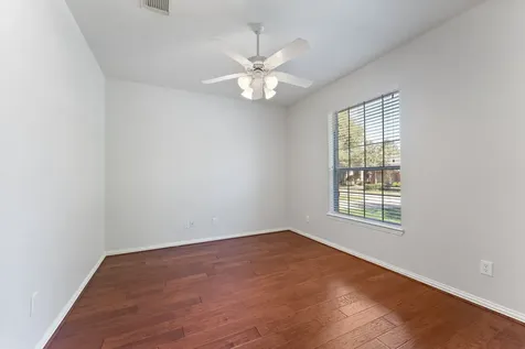 31 N Warbler Bend Circle The Woodlands TX 77382