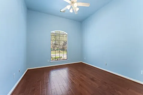 31 N Warbler Bend Circle The Woodlands TX 77382