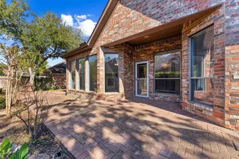 31 N Warbler Bend Circle The Woodlands TX 77382