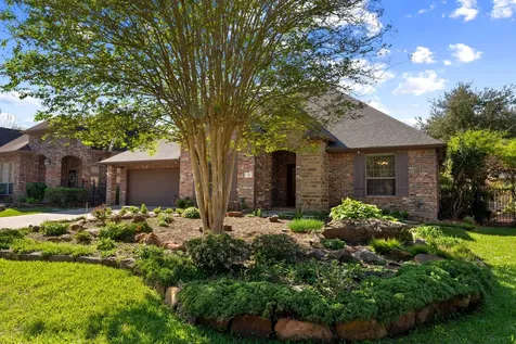 31 N Warbler Bend Circle The Woodlands TX 77382
