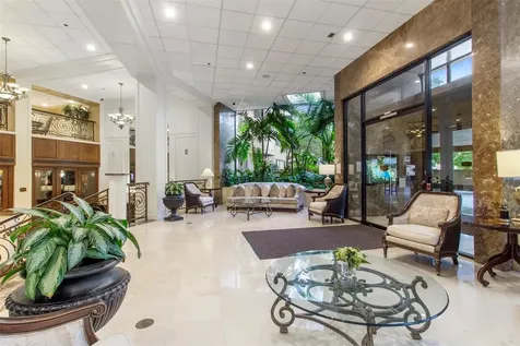 3525 Sage Road 904 Houston TX 77056