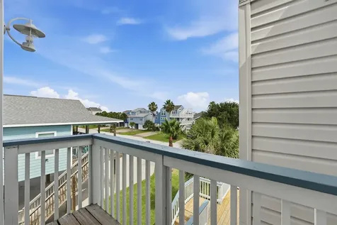 13684 Mutiny Lane Galveston TX 77554