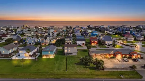 13684 Mutiny Lane Galveston TX 77554