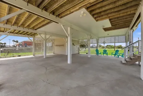 13684 Mutiny Lane Galveston TX 77554