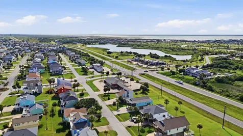 13684 Mutiny Lane Galveston TX 77554
