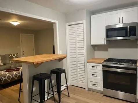 421 Perkins Avenue League City TX 77573