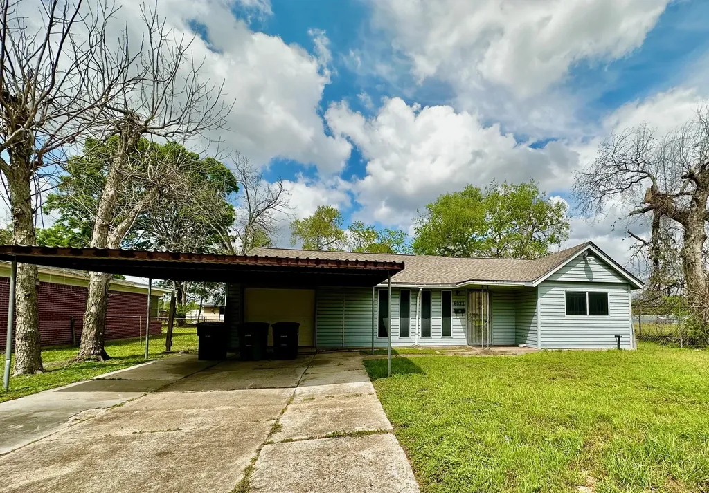 6023 Belarbor Street Houston TX 77033