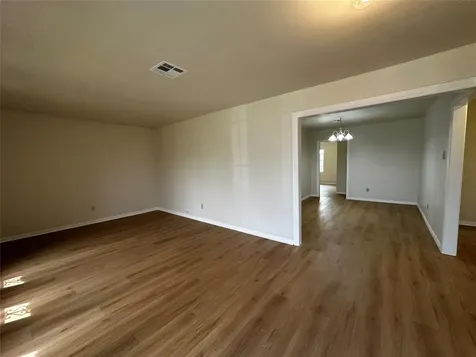 6023 Belarbor Street Houston TX 77033
