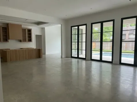10722 Old Coach Lane Hunters Creek Village TX 77024