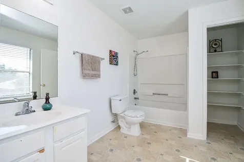17131 Carshalton Court Houston TX 77084