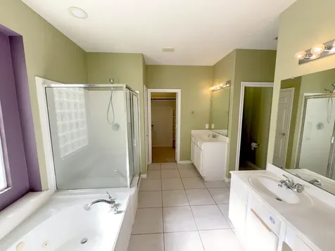 51 N Country Gate Circle Conroe TX 77384