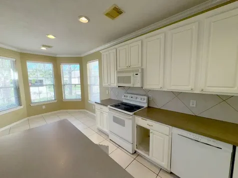 51 N Country Gate Circle Conroe TX 77384