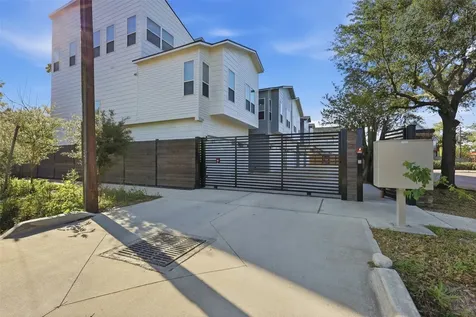 732 W 17th Street Houston TX 77008