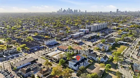 732 W 17th Street Houston TX 77008