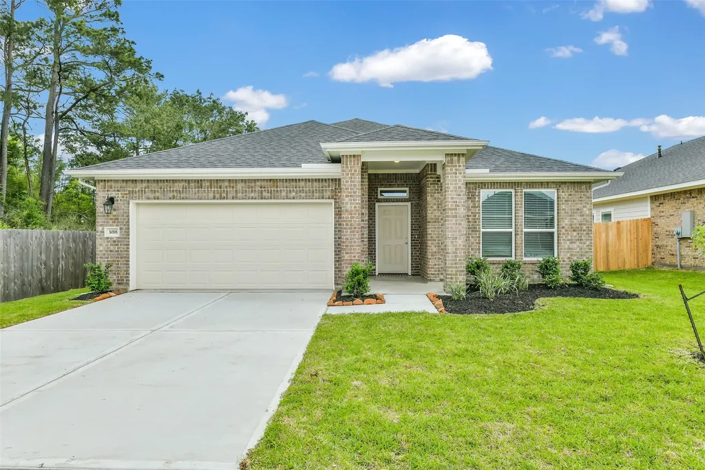 3018 King Oaks Street Baytown TX 77251