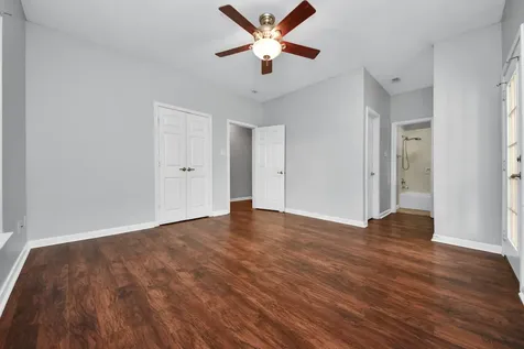 1945 Dorothy Lane Sealy TX 77474