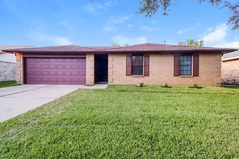 5014 Meadow Crest Street La Porte TX 77571