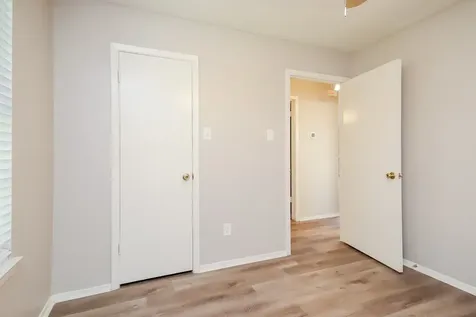 5014 Meadow Crest Street La Porte TX 77571