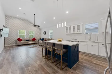 4547 Newberry Street Houston TX 77051