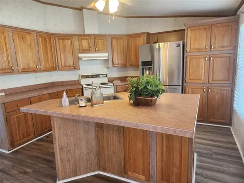 19168 County Road 669e Alvin TX 77511
