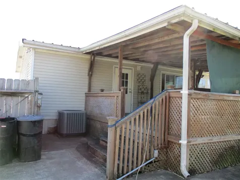 19168 County Road 669e Alvin TX 77511