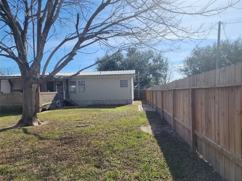 19168 County Road 669e Alvin TX 77511