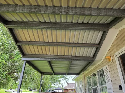 19168 County Road 669e Alvin TX 77511