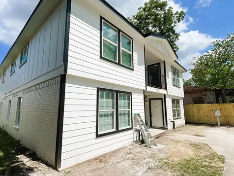 711 S Houston Avenue C Humble TX 77338