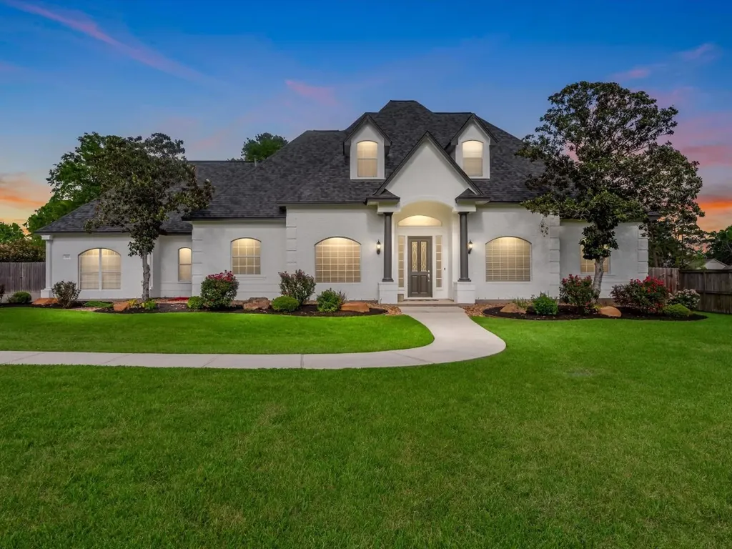720 Mountain View Drive Montgomery TX 77356