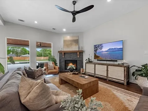 720 Mountain View Drive Montgomery TX 77356