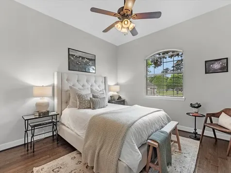 720 Mountain View Drive Montgomery TX 77356