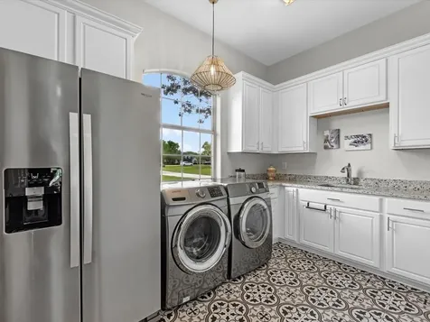 720 Mountain View Drive Montgomery TX 77356