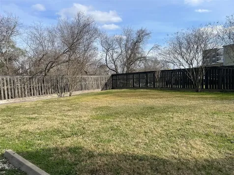 434 Lenard Street F Houston TX 77009