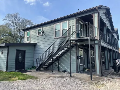 434 Lenard Street F Houston TX 77009