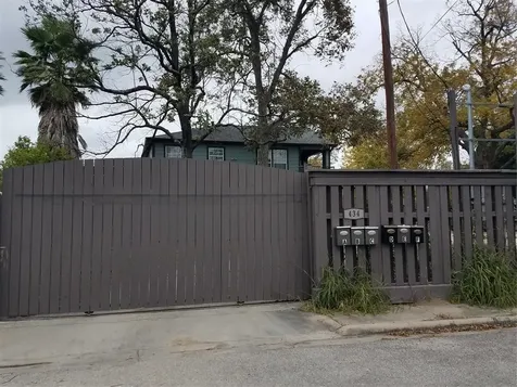 434 Lenard Street F Houston TX 77009