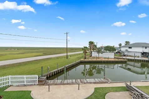 1503 Blue Water Drive Freeport TX 77541