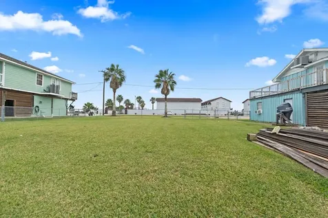 1503 Blue Water Drive Freeport TX 77541