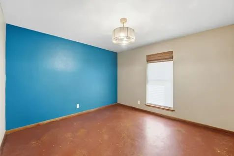 5610 County Road 823 West Columbia TX 77486