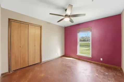 5610 County Road 823 West Columbia TX 77486