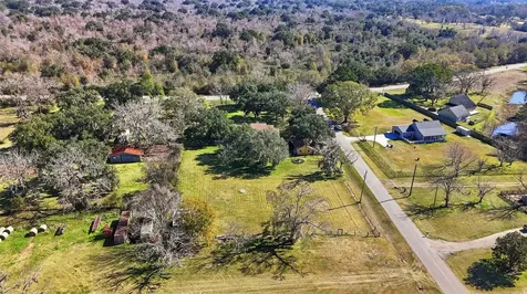 5610 County Road 823 West Columbia TX 77486