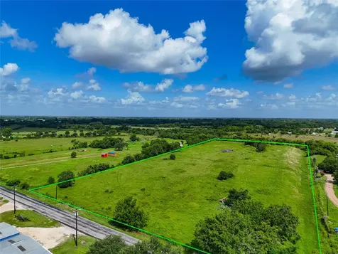 12 12th Street Bay City TX 77414