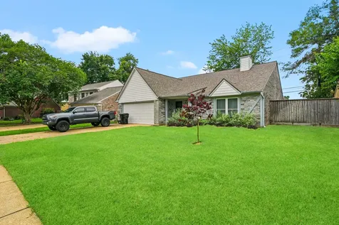 18242 Brooknoll Drive Houston TX 77084