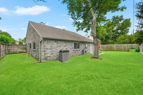 18242 Brooknoll Drive Houston TX 77084