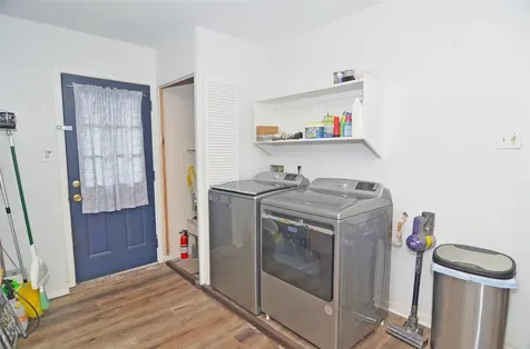1716 Dolphin Drive Seabrook TX 77586
