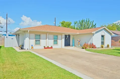 1716 Dolphin Drive Seabrook TX 77586