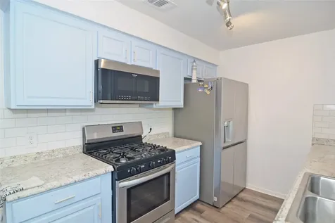1716 Dolphin Drive Seabrook TX 77586