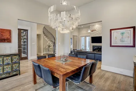 5655 Locke Lane Houston TX 77056