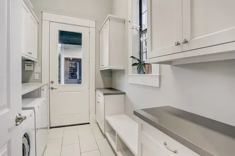 5655 Locke Lane Houston TX 77056