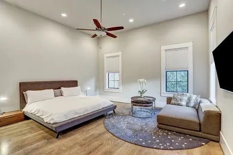 5655 Locke Lane Houston TX 77056